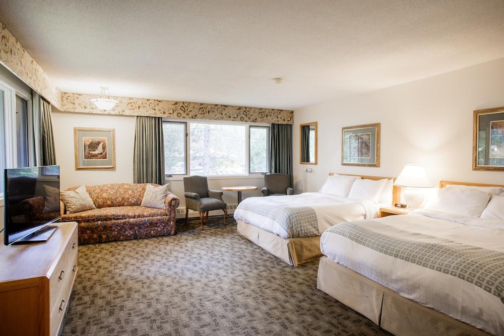 Mountaineer Lodge Lake Louise Exterior foto