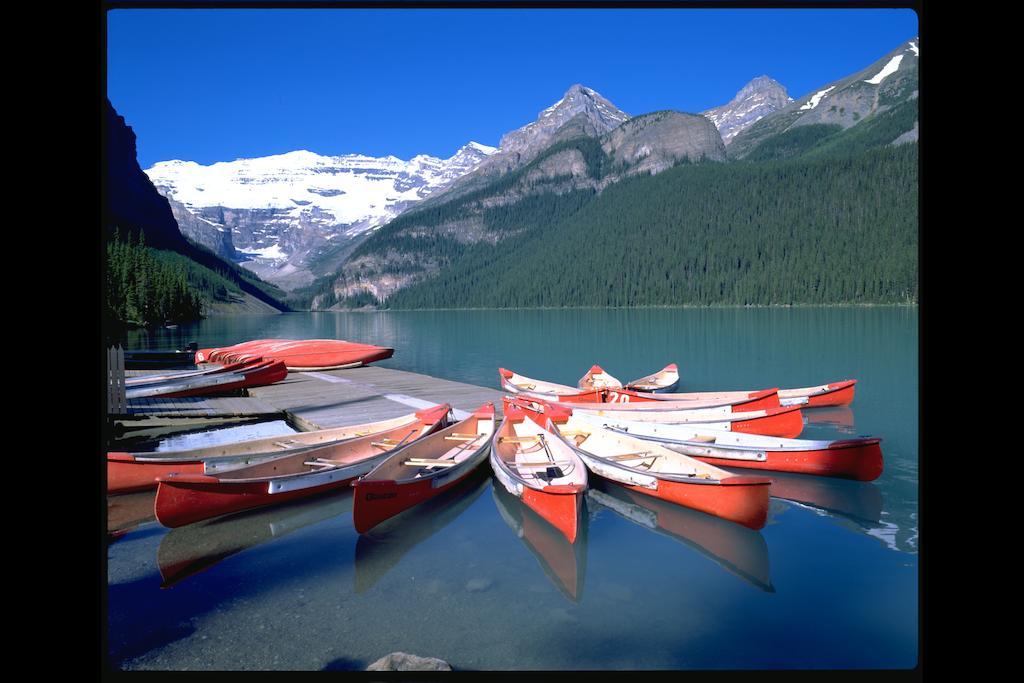 Mountaineer Lodge Lake Louise Exterior foto